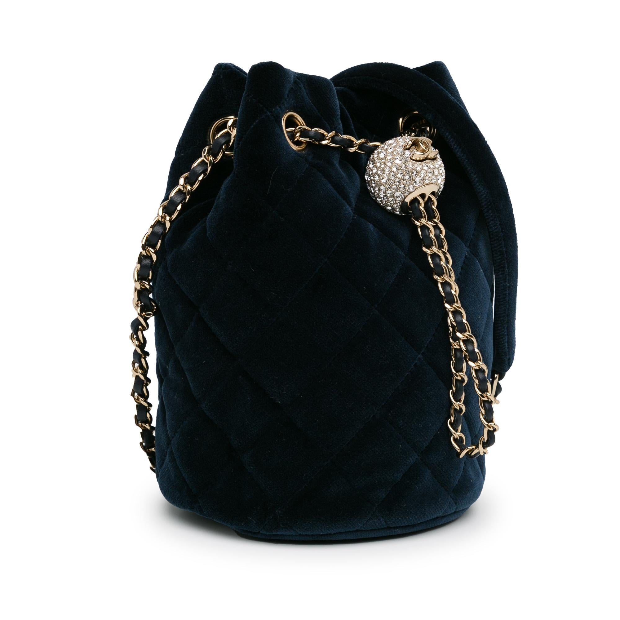 Top Quality Chanel Velvet Crystal Pearl Crush Bucket Bag (SHG-ZkZa1i)