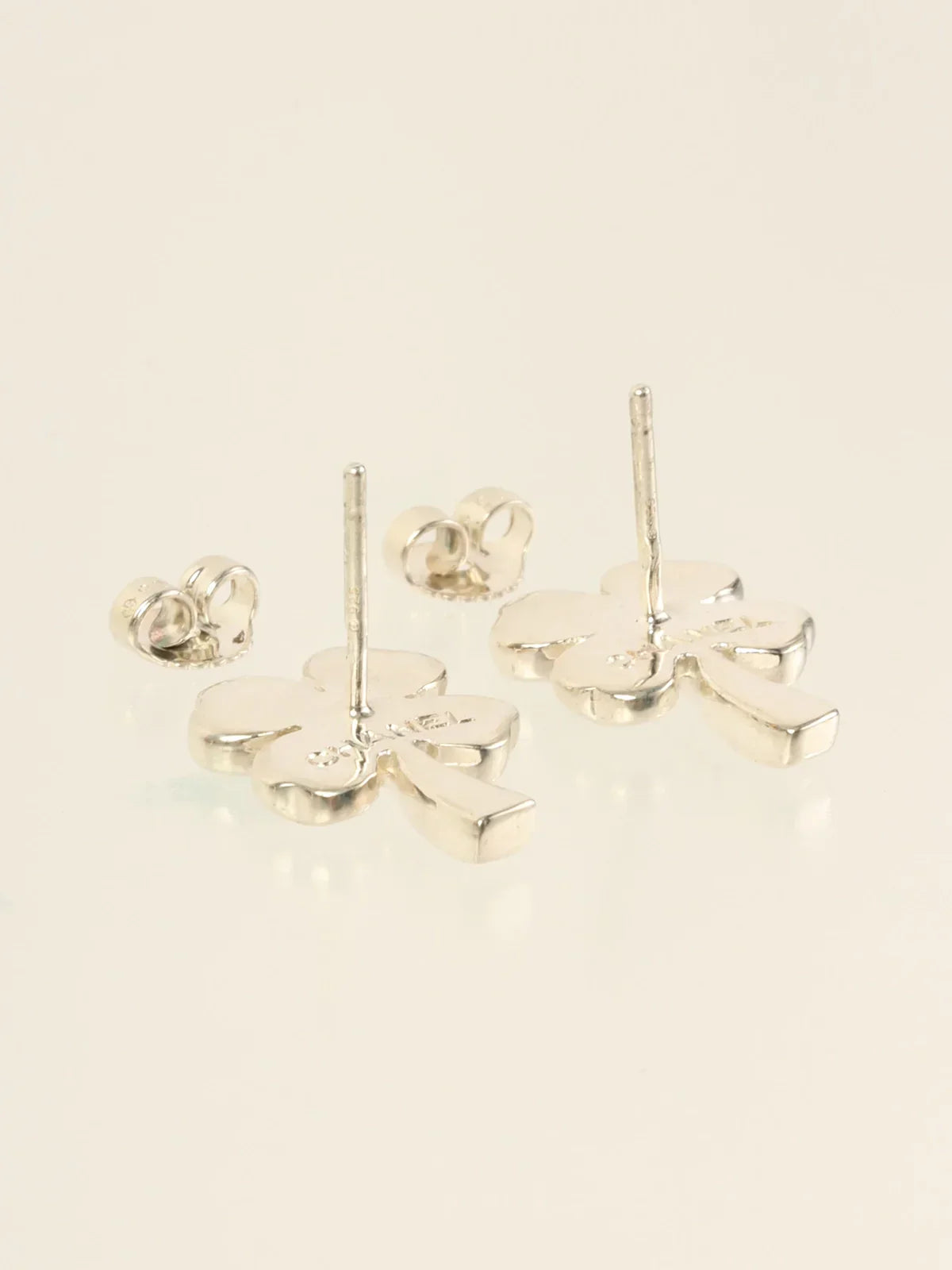 Top Quality Chanel Clover Pierced Earrings Silver