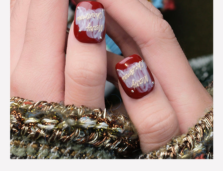 Nail Art,Nail Designs,Manicure Ideas,Nail Art Trends,Oval-shaped nails,Press-on nails,Removable nails,Fake nails