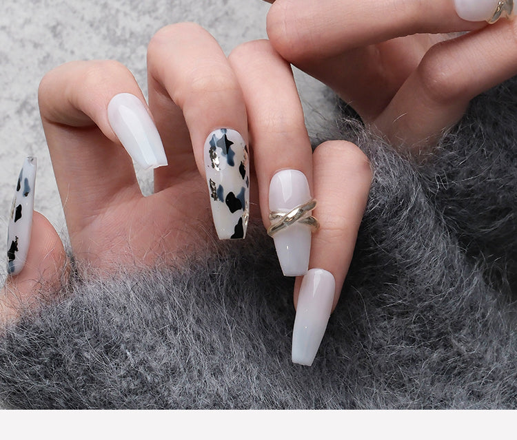 Nail Art,Nail Designs,Manicure Ideas,Nail Art Trends,Press-on nails,Removable nails,Fake nails,Trapezoid nails