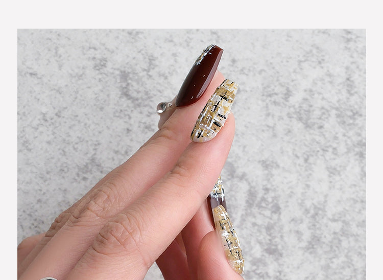 Nail Art,Nail Designs,Manicure Ideas,Nail Art Trends,Almond-shaped nails,Oval-shaped nails