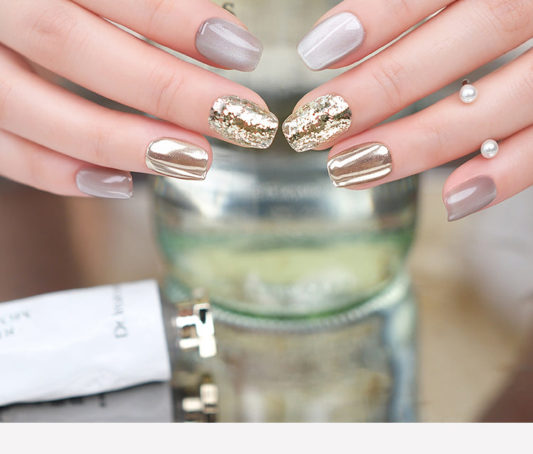 Nail Art,Nail Designs,Manicure Ideas,Nail Art Trends,Oval-shaped nails,Press-on nails,Removable nails,Fake nails