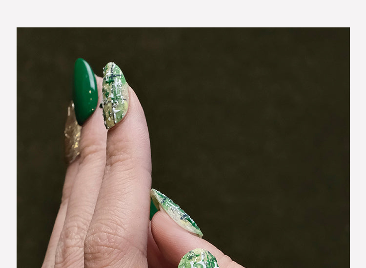 Oval-shaped nails,Nail Art,Nail Designs,Manicure Ideas,Nail Art Trends,Press-on nails,Removable nails,Fake nails