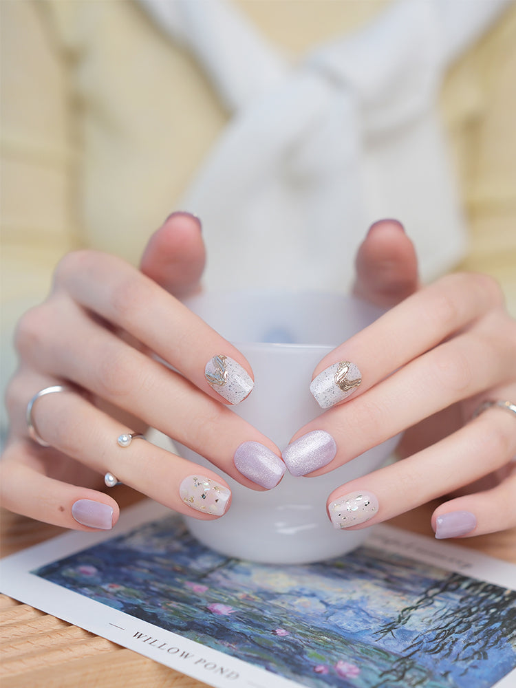 Nail Art,Nail Designs,Manicure Ideas,Nail Art Trends,Oval-shaped nails,Press-on nails,Removable nails,Fake nails