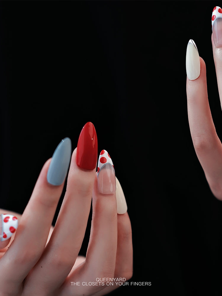 Nail Art,Nail Designs,Manicure Ideas,Nail Art Trends,Press-on nails,Removable nails,Fake nails,Almond-shaped nails
