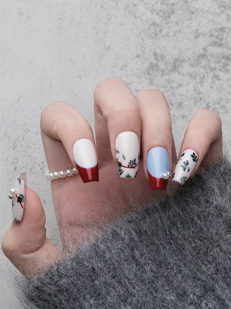 Nail Art,Nail Designs,Manicure Ideas,Nail Art Trends,Press-on nails,Removable nails,Fake nails,Trapezoid nails