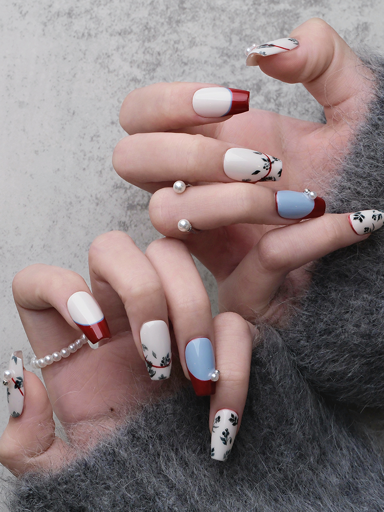 Nail Art,Nail Designs,Manicure Ideas,Nail Art Trends,Press-on nails,Removable nails,Fake nails,Trapezoid nails