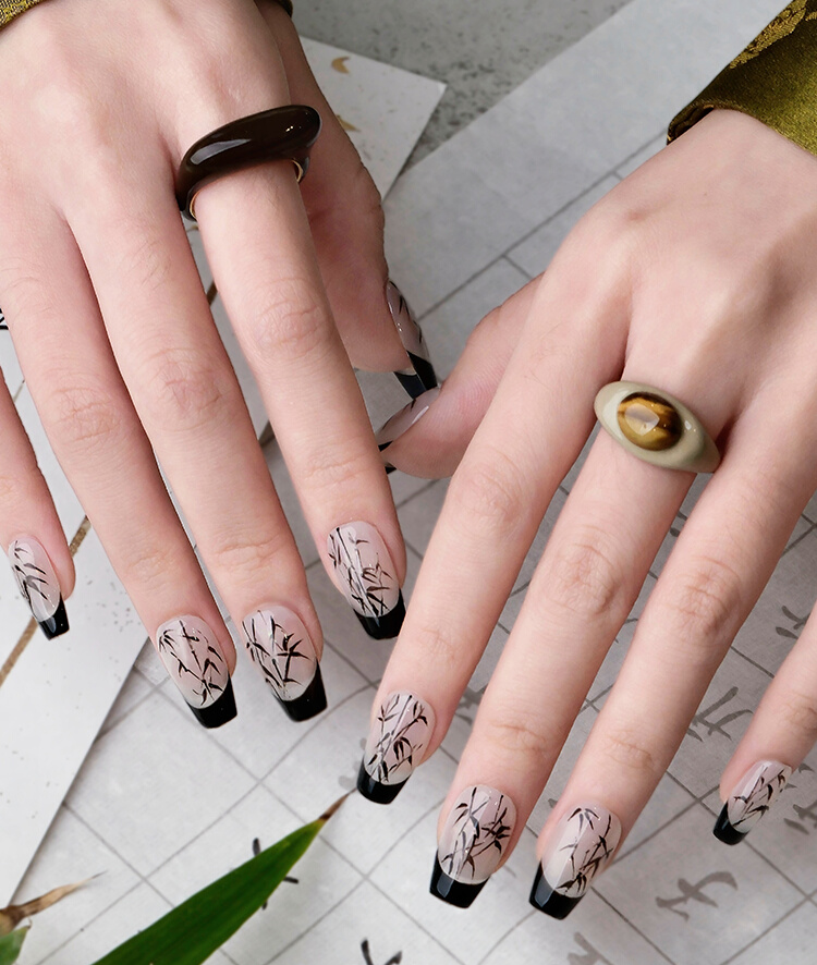Nail Art,Nail Designs,Manicure Ideas,Nail Art Trends,Press-on nails,Removable nails,Fake nails,Trapezoid nails