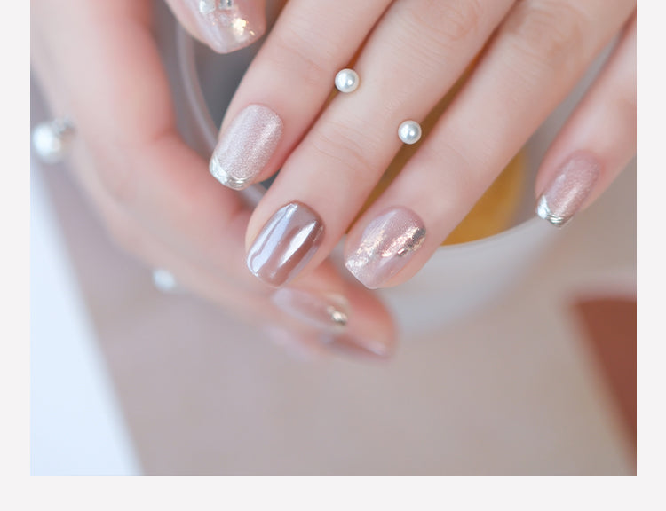 Nail Art,Nail Designs,Manicure Ideas,Nail Art Trends,Oval-shaped nails,Press-on nails,Removable nails,Fake nails