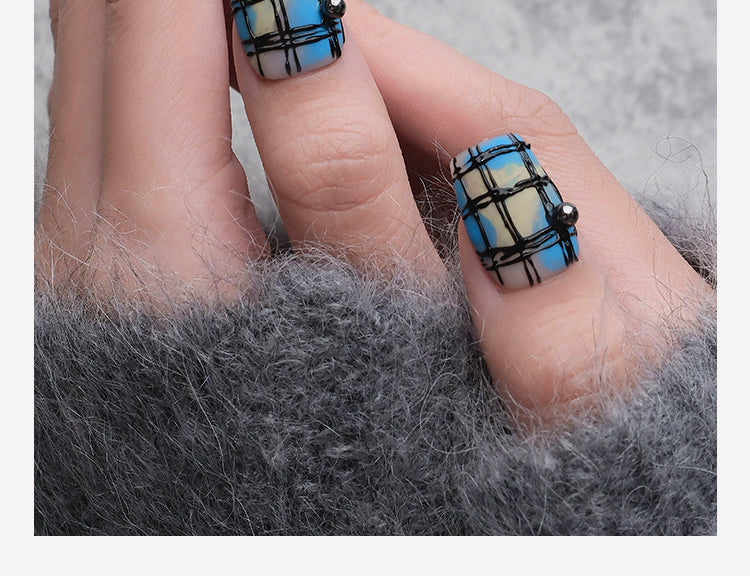 Nail Art,Nail Designs,Manicure Ideas,Nail Art Trends,Press-on nails,Removable nails,Fake nails,Trapezoid nails