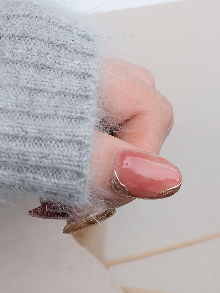 Nail Art,Nail Designs,Manicure Ideas,Nail Art Trends,Press-on nails,Removable nails,Fake nails,Almond-shaped nails