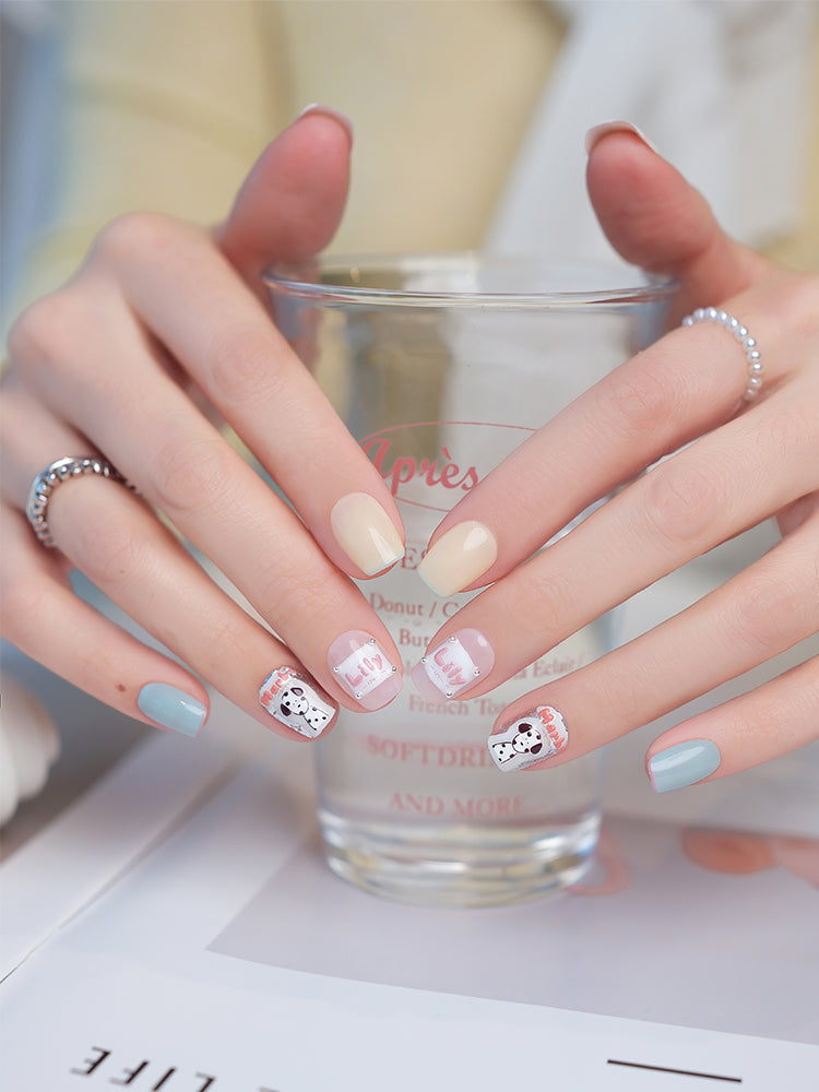 Nail Art,Nail Designs,Manicure Ideas,Nail Art Trends,Oval-shaped nails,Press-on nails,Removable nails,Fake nails