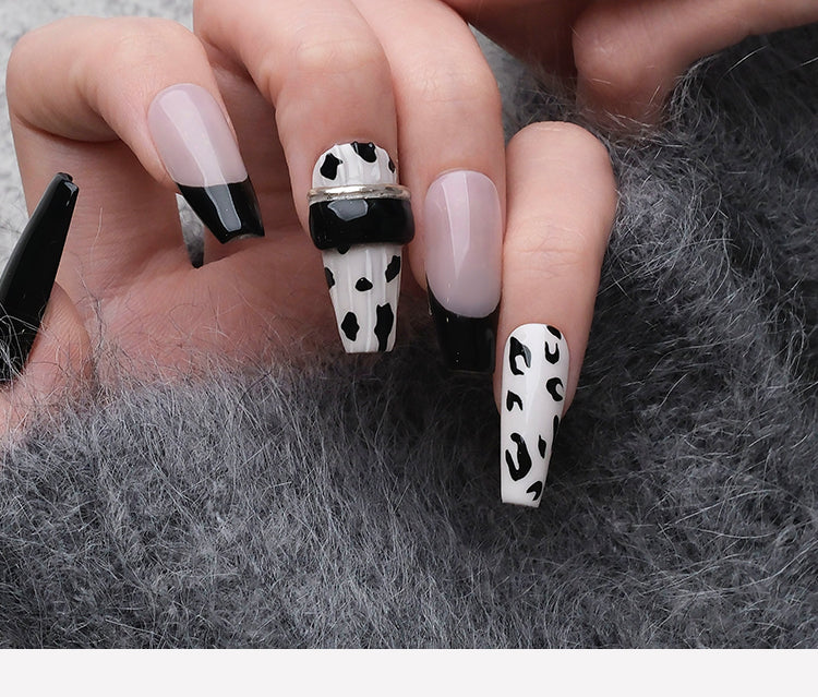 Nail Art,Nail Designs,Manicure Ideas,Nail Art Trends,Press-on nails,Removable nails,Fake nails,Trapezoid nails