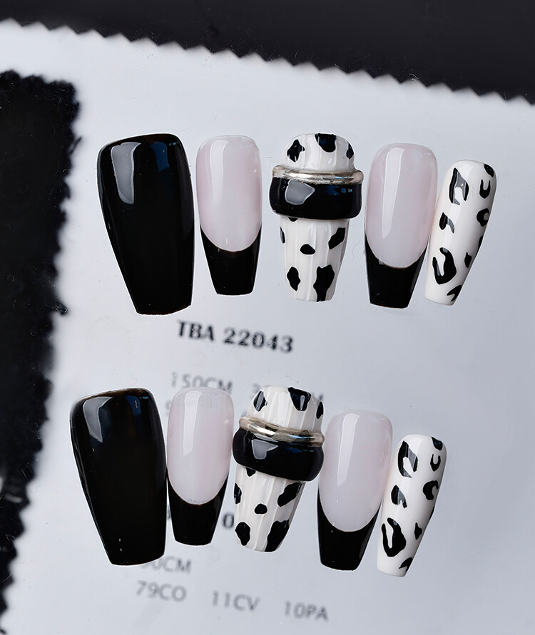Nail Art,Nail Designs,Manicure Ideas,Nail Art Trends,Press-on nails,Removable nails,Fake nails,Trapezoid nails