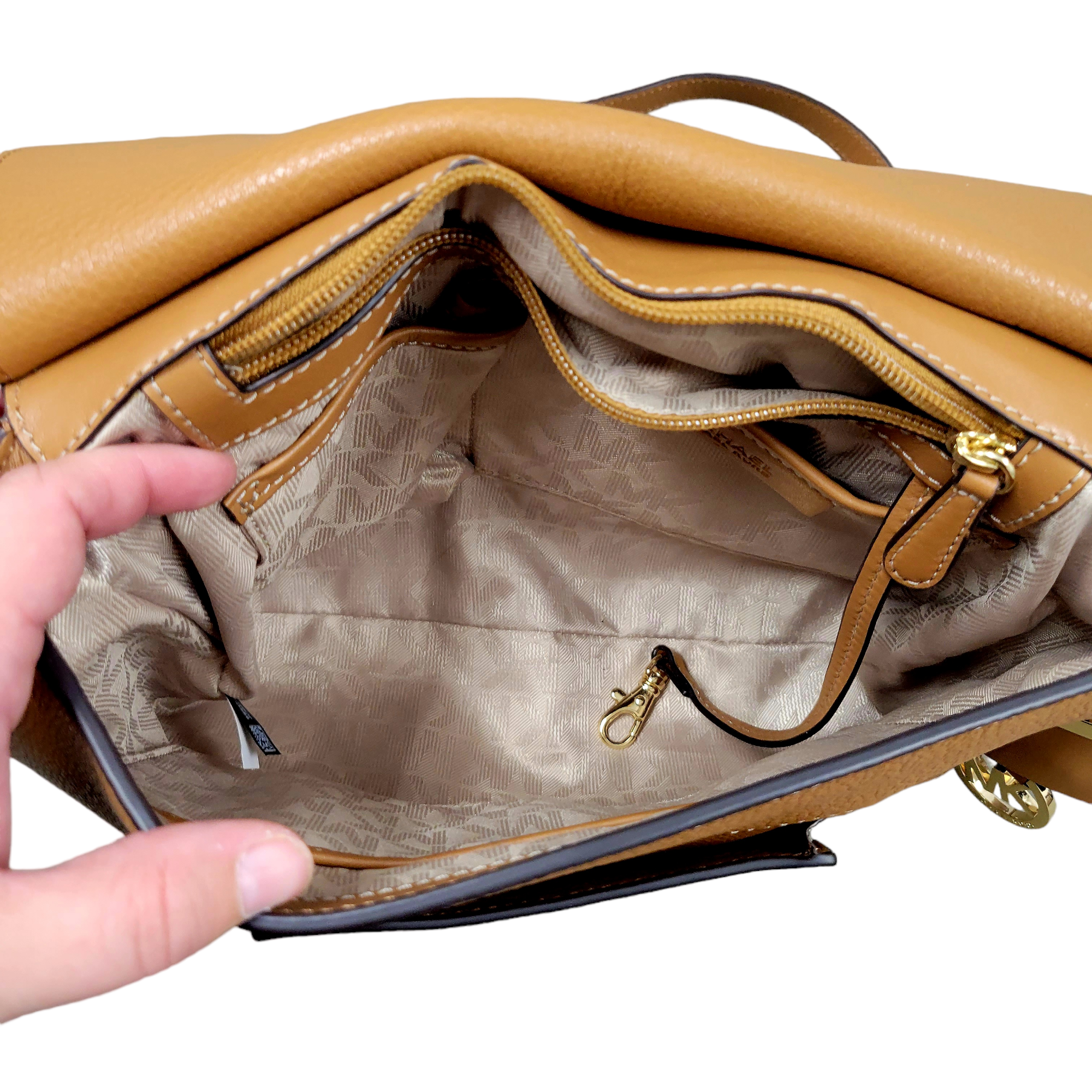 Handbag Designer By Michael Kors Size: Medium