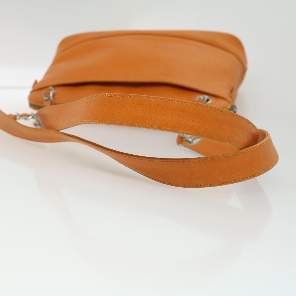 Top Quality Chanel Chain Shoulder Bag Caviar Skin Orange CC Auth ar8526