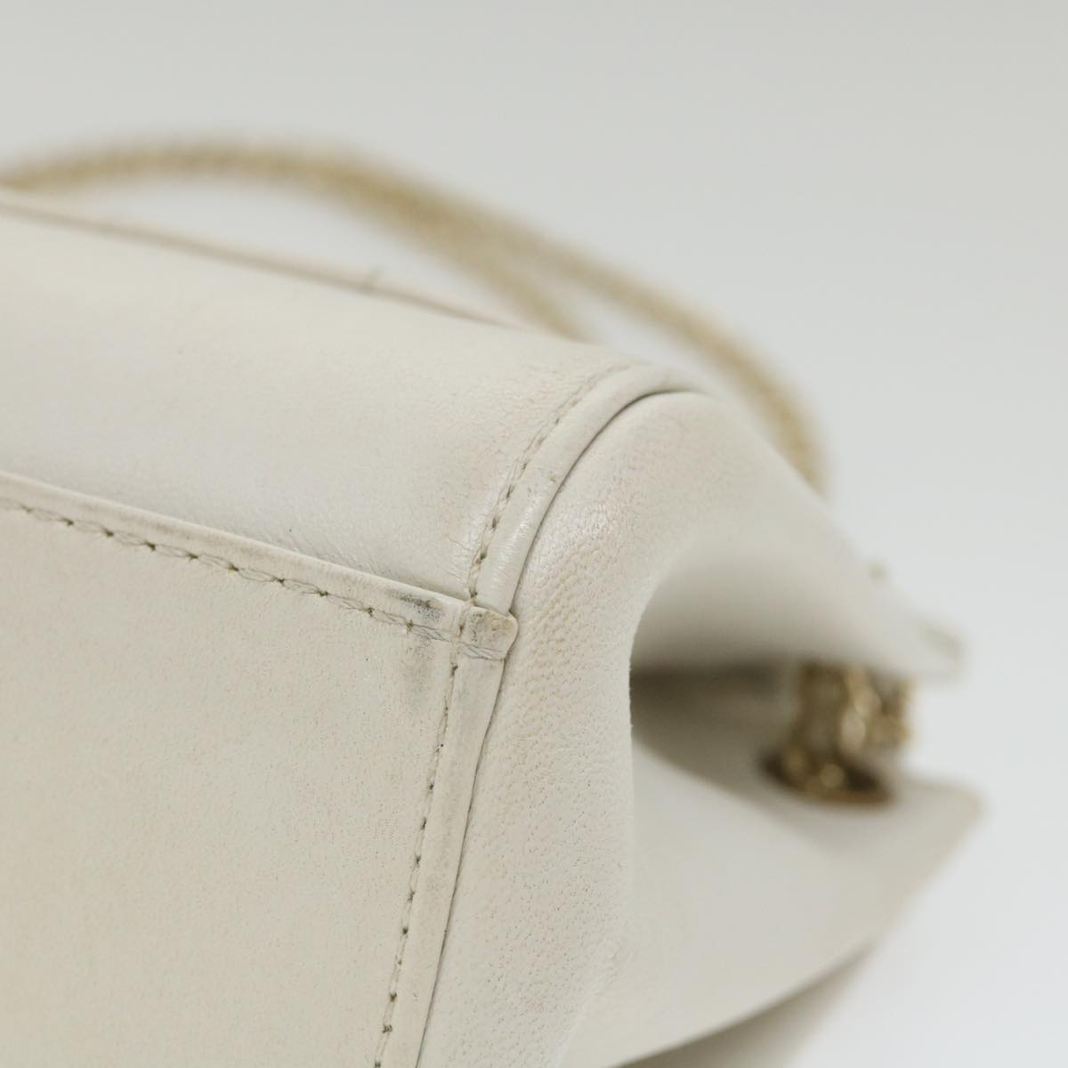 Top Quality Chanel Choco Bar line Chain Shoulder Bag Leather White CC Auth bs10047