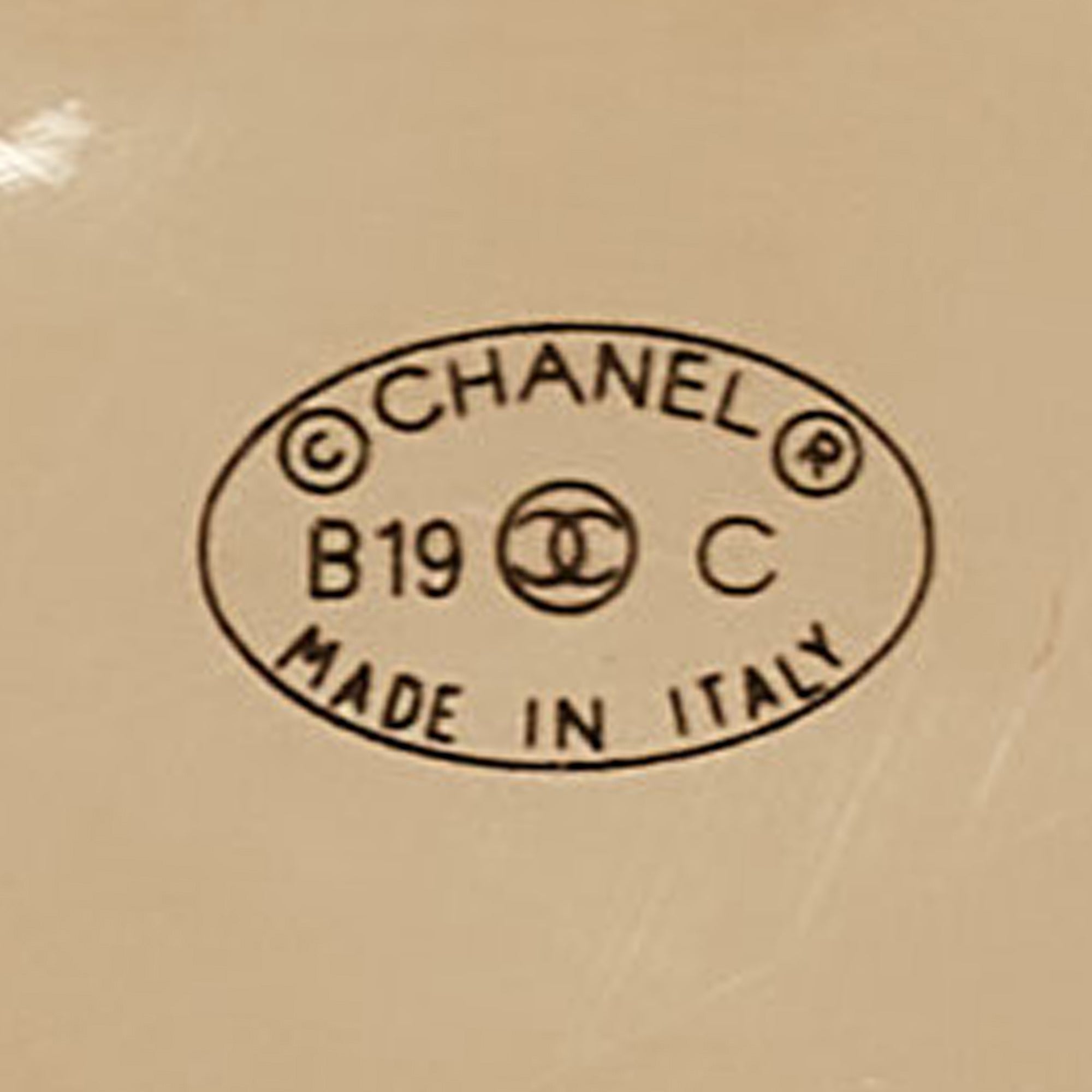 Top Quality Chanel CC Resin Faux Pearl Crystal Gold Tone Brooch