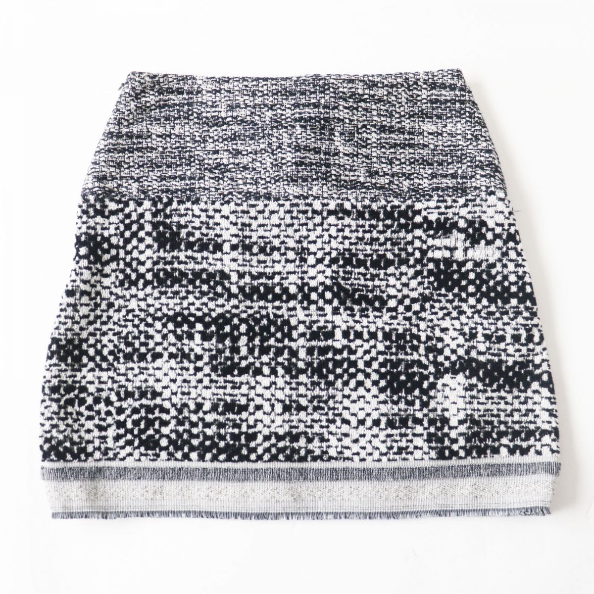 Top Quality Chanel Women's Trapezoid Skirt Black White Gold