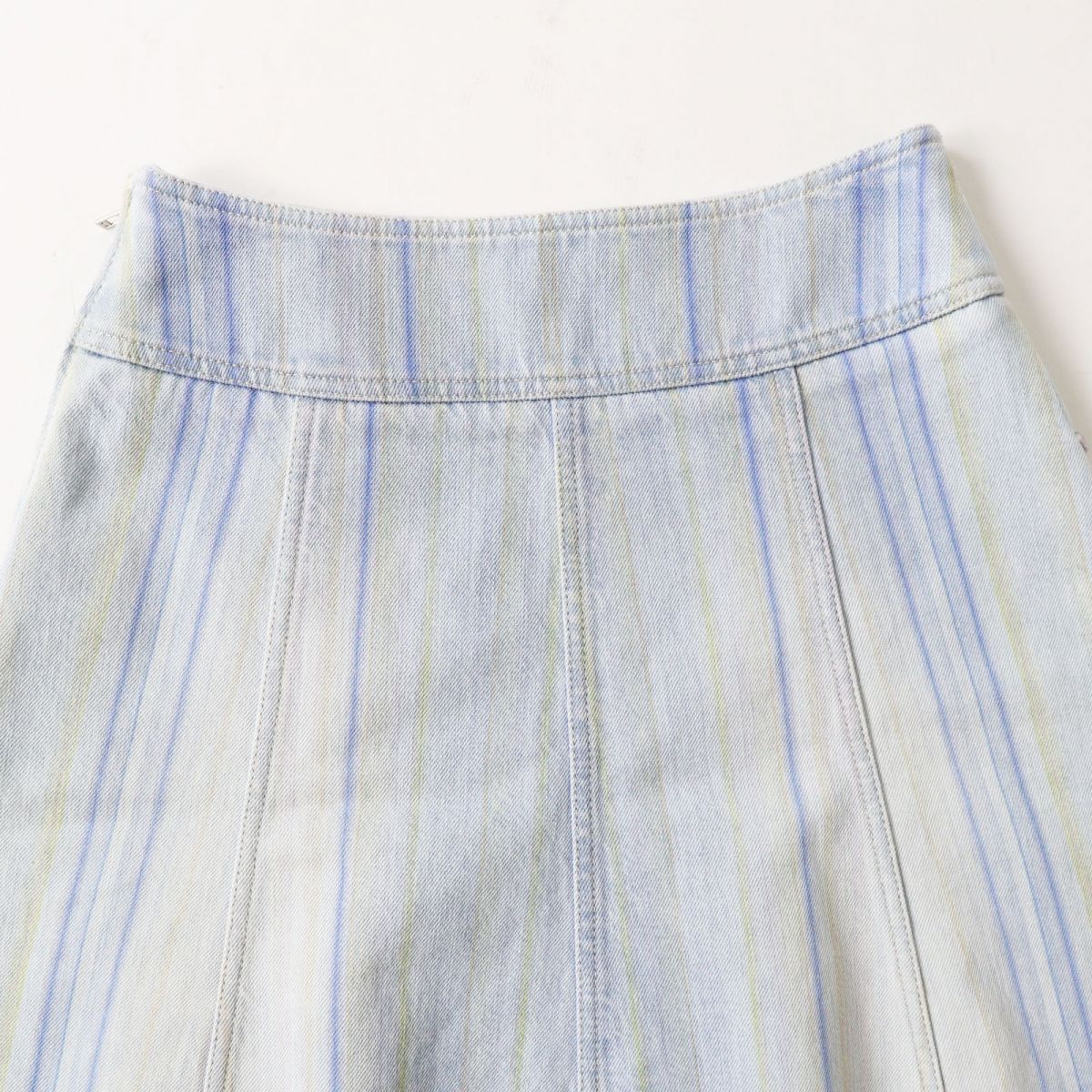 Top Quality Chanel Denim Skirt. A-line. Made in Italy