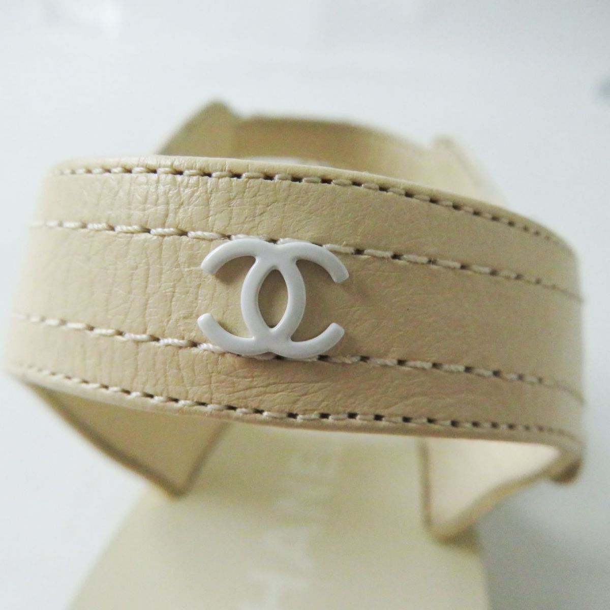 Top Quality Chanel COCO Mark Leather Sandals White