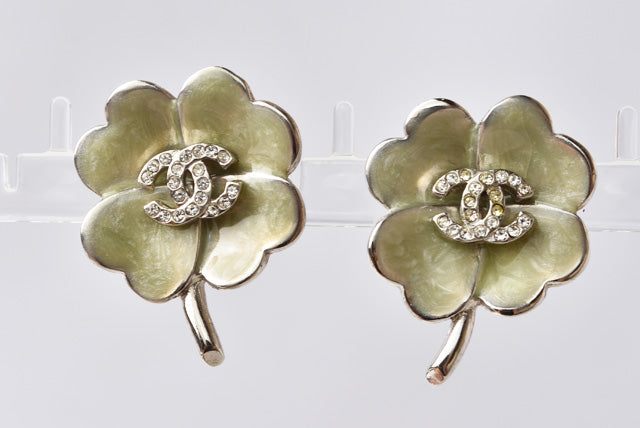 Top Quality Chanel Clover Motif Rhinestone Earrings Clip/Stud