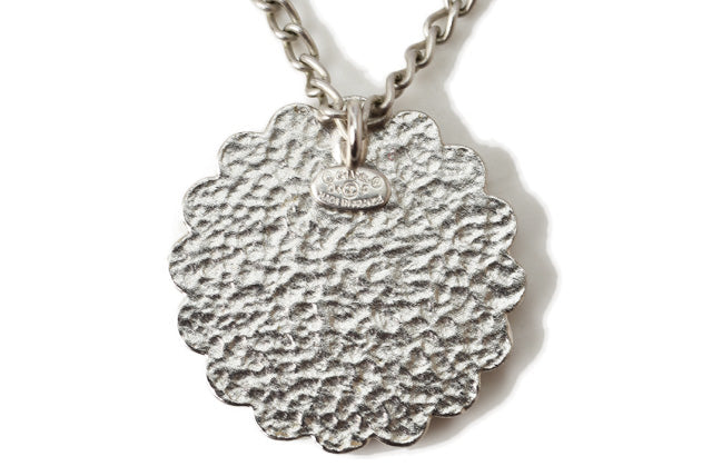 Top Quality Chanel Necklace Pendant CC Mark Flower Motif Silver Antique