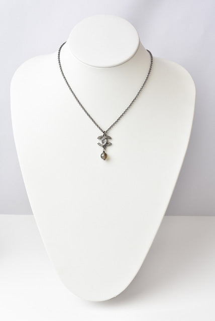 Top Quality Chanel Necklace/Pendant with Rhinestones and Rose/Silver