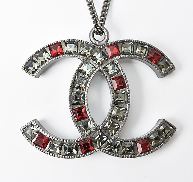 Top Quality Chanel Necklace/Pendant. Metal. Rhinestone. Gunmetal/Red. W3.7?óH2.8cm. 42cm