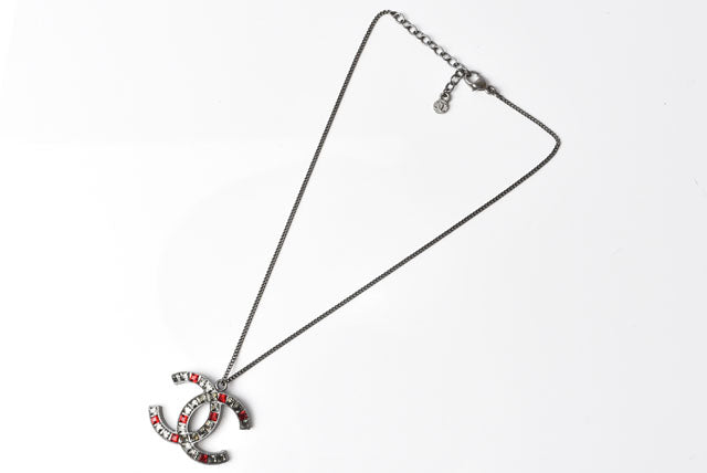 Top Quality Chanel Necklace/Pendant. Metal. Rhinestone. Gunmetal/Red. W3.7?óH2.8cm. 42cm
