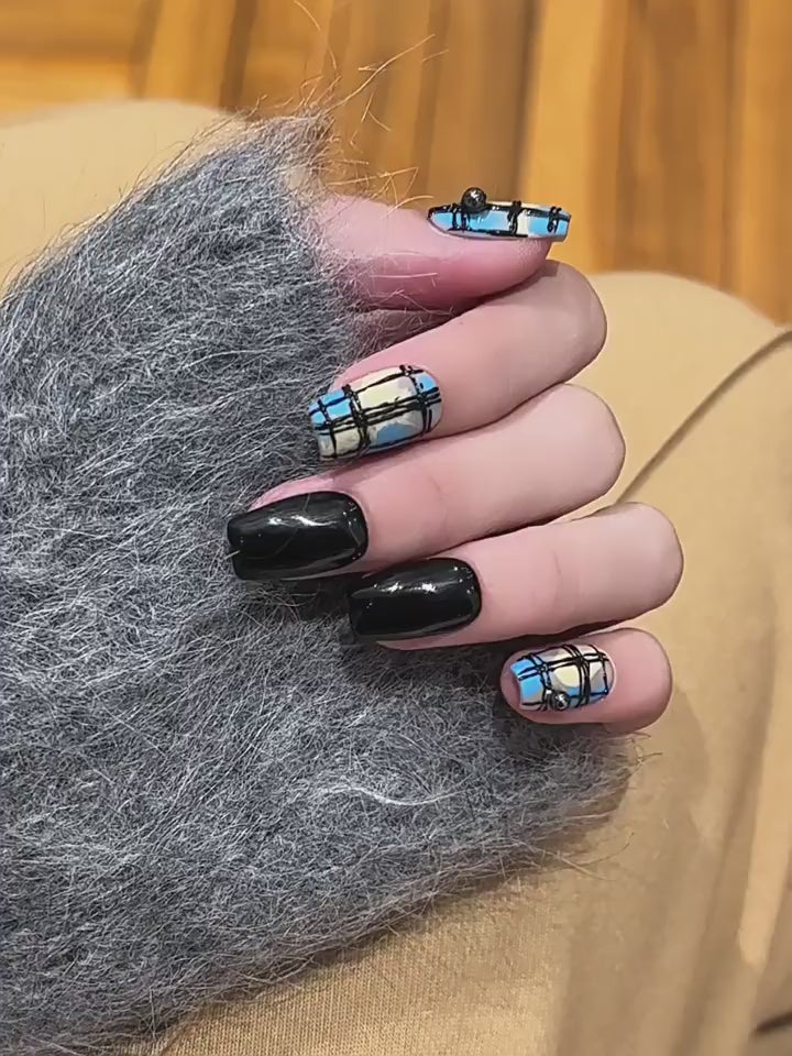Nail Art,Nail Designs,Manicure Ideas,Nail Art Trends,Press-on nails,Removable nails,Fake nails,Trapezoid nails