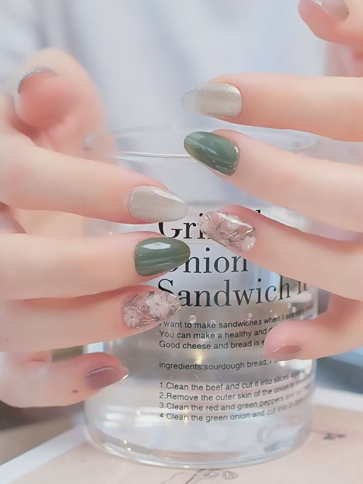 Nail Art,Nail Designs,Manicure Ideas,Nail Art Trends,Almond-shaped nails,Oval-shaped nails