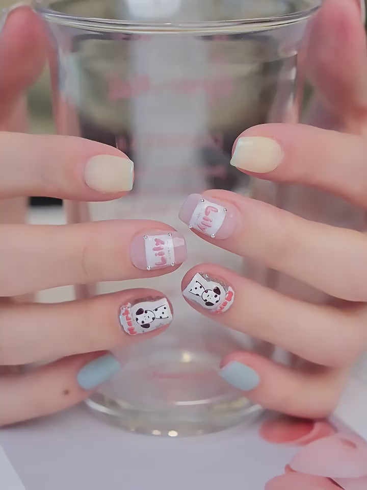Nail Art,Nail Designs,Manicure Ideas,Nail Art Trends,Oval-shaped nails,Press-on nails,Removable nails,Fake nails