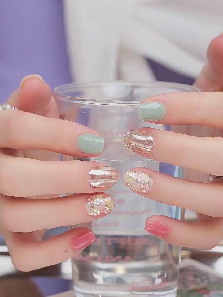 Nail Art,Nail Designs,Manicure Ideas,Nail Art Trends,Press-on nails,Removable nails,Fake nails