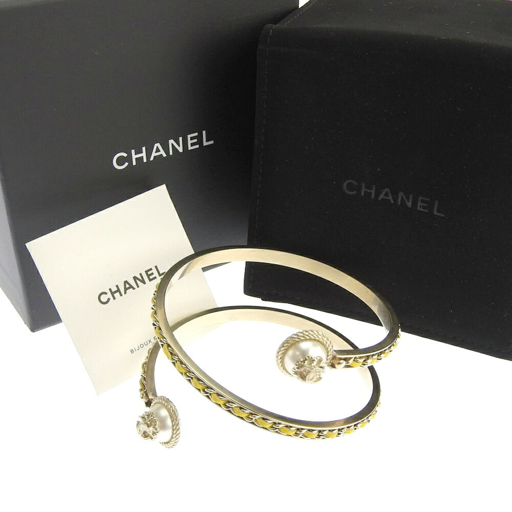 Top Quality Chanel Coco Mark Bangle with Logo and Faux Pearl S Size
