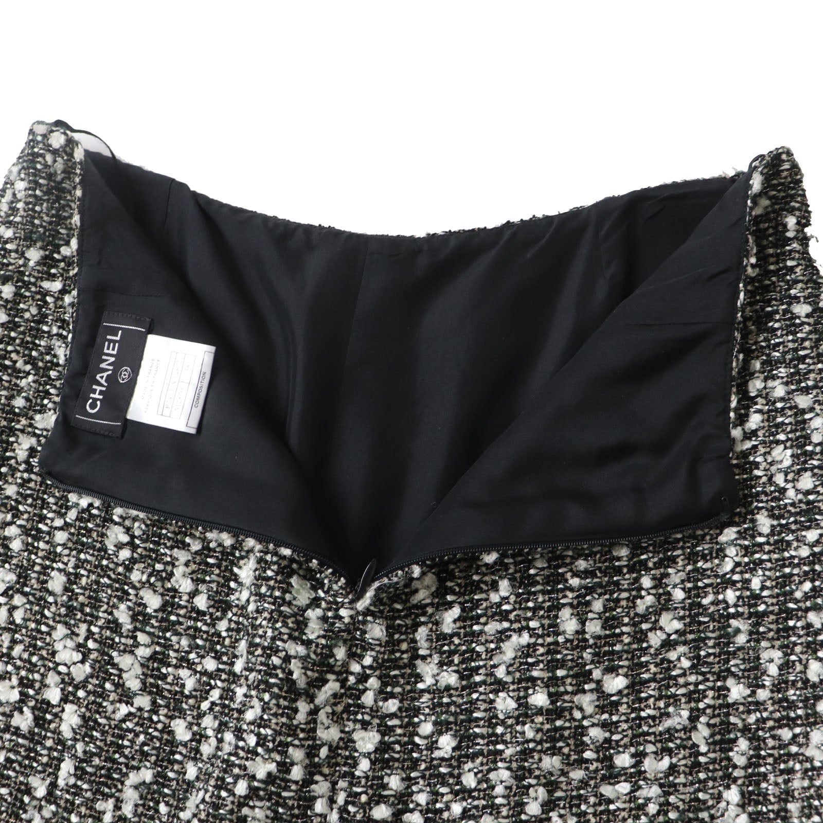 Top Quality Chanel Tweed Skirt with COCO Mark. Multi. Size 38