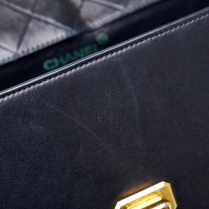 Top Quality Chanel Vintage Matrasse Chain Shoulder Bag Navy White Lambskin