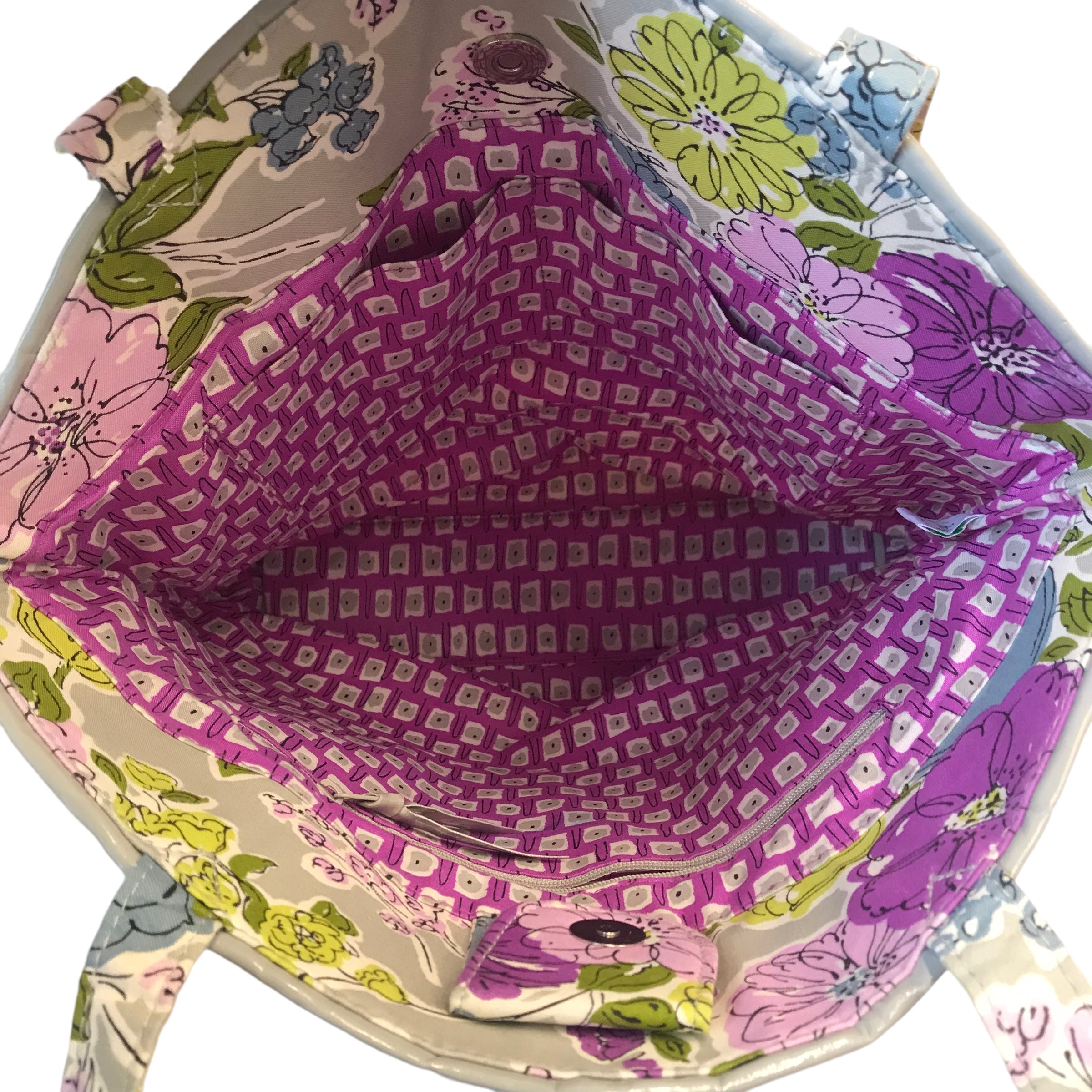 Tote By Vera Bradley In Grey. Size:Large