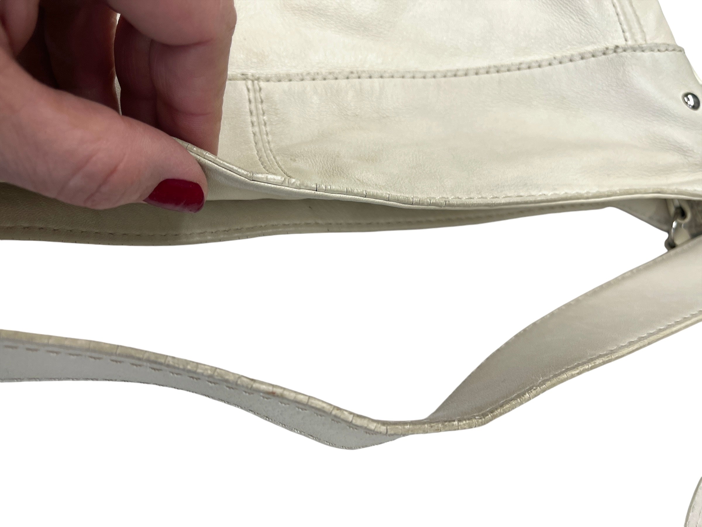 Handbag Designer By Coach. Size: Large