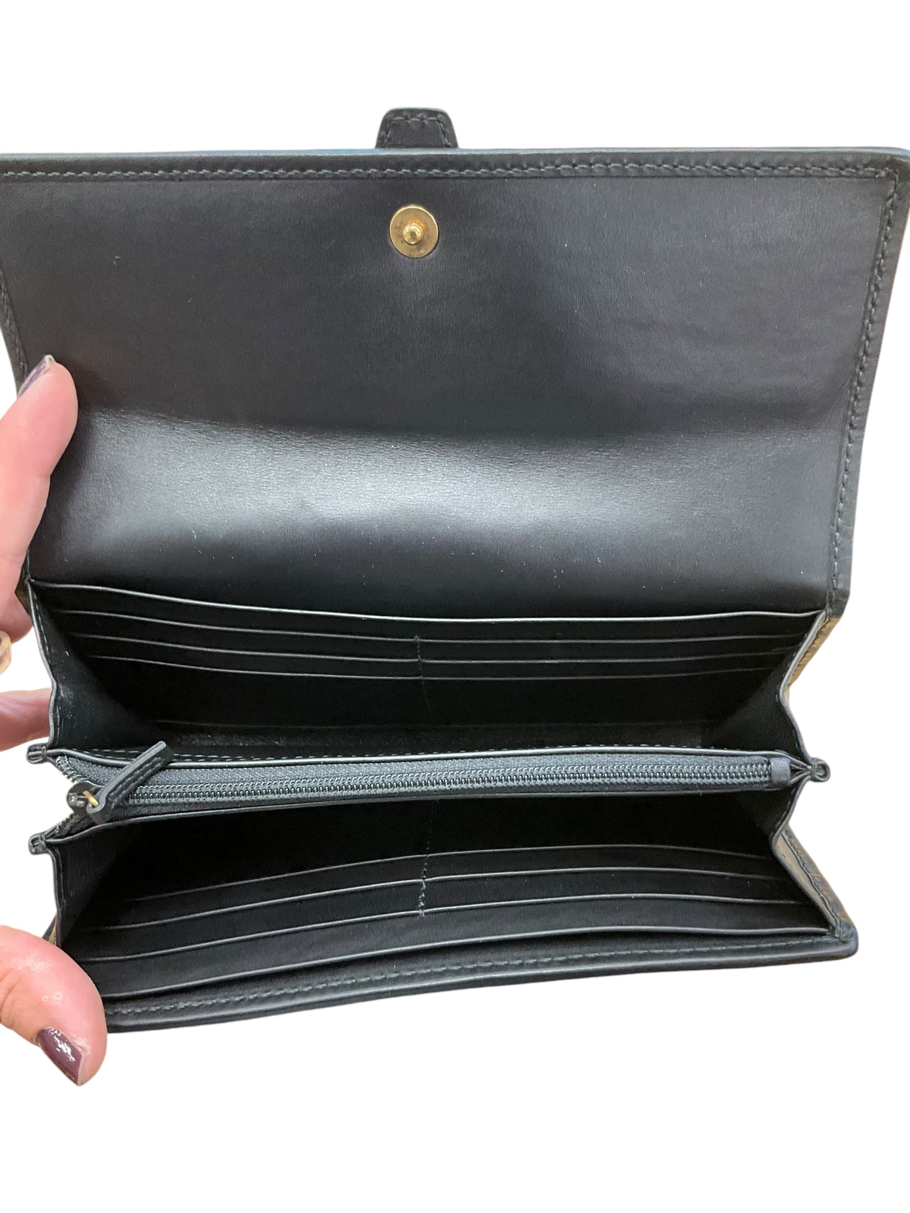 Wallet Luxury Designer By Gucci. Size: Large