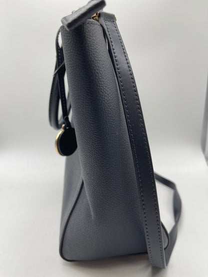 Crossbody Designer Michael Kors. Size Large