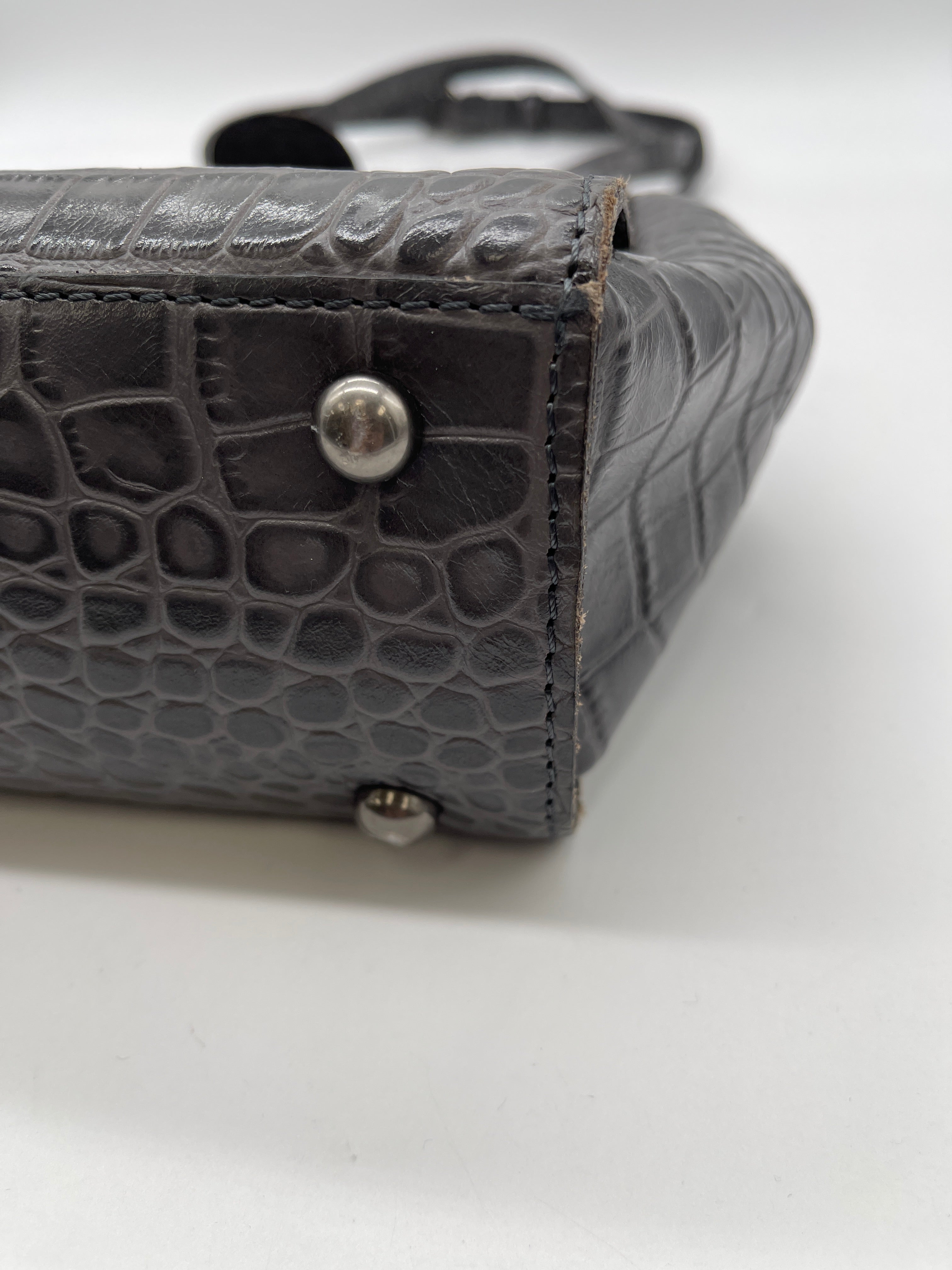 CROSSBODY DESIGNER PATRICIA NASH in GREY. Size: SMALL