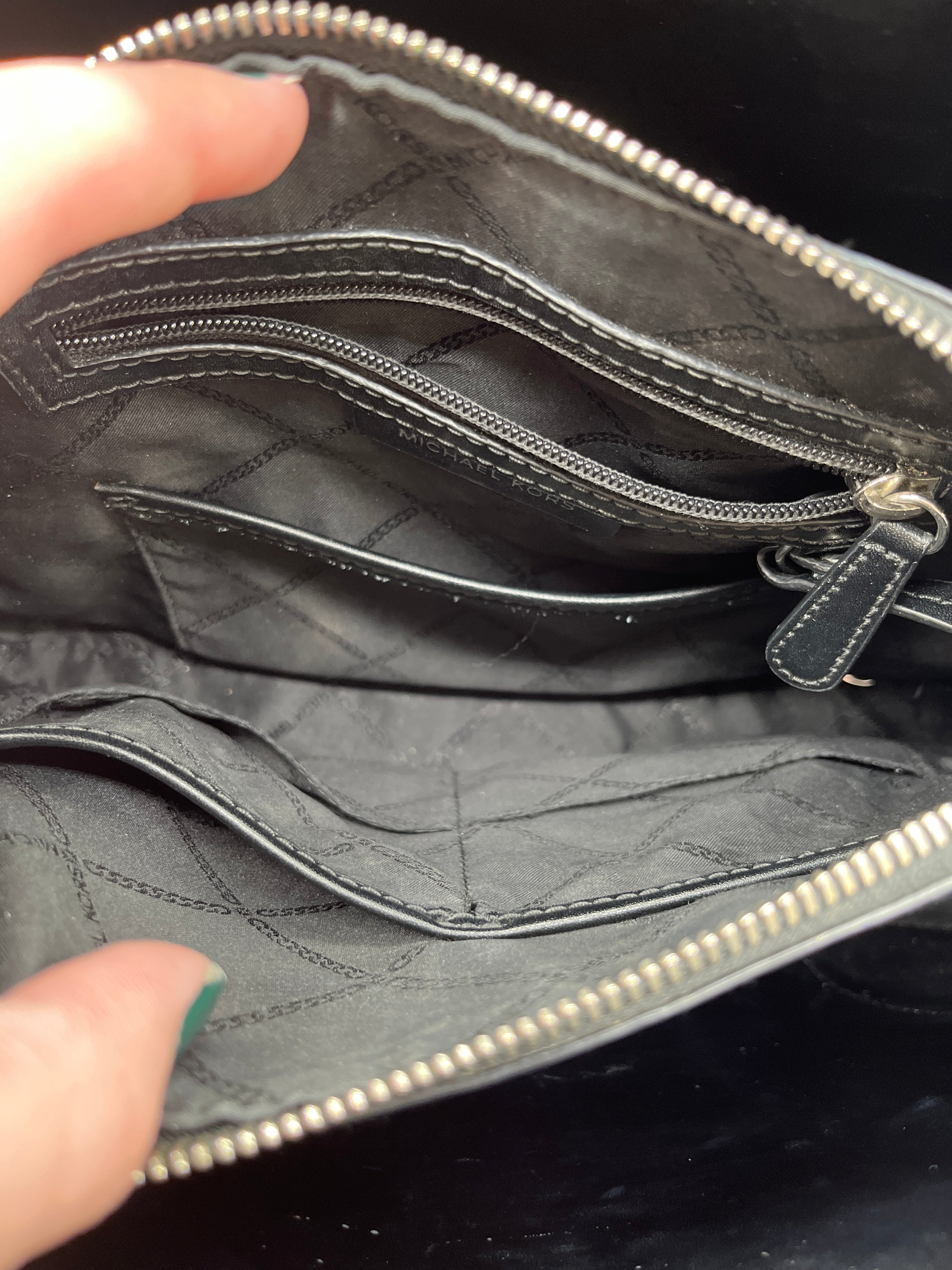 Handbag Designer By Michael Kors. Size: Medium