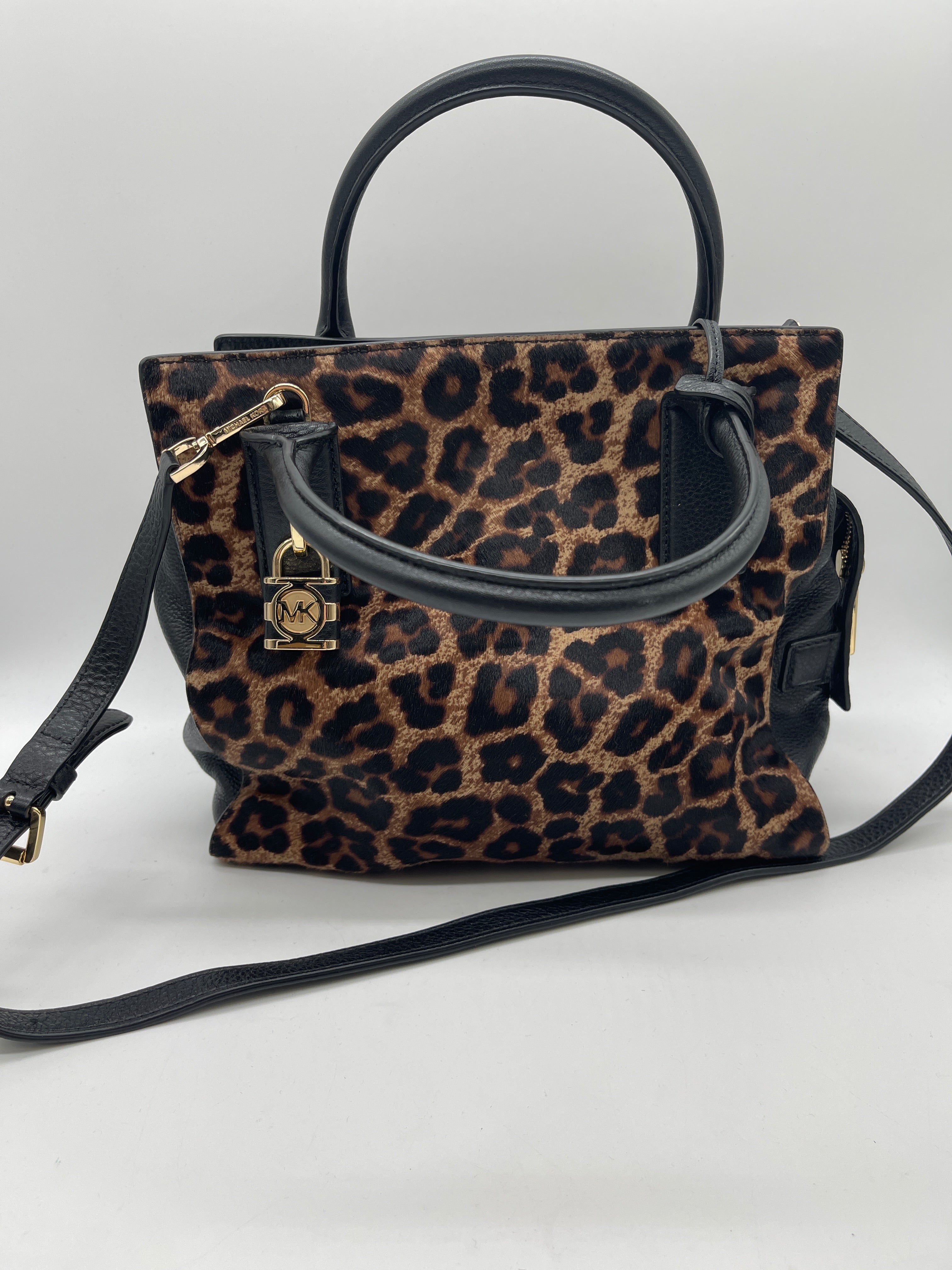 Crossbody Designer By Michael Kors. Size: Medium