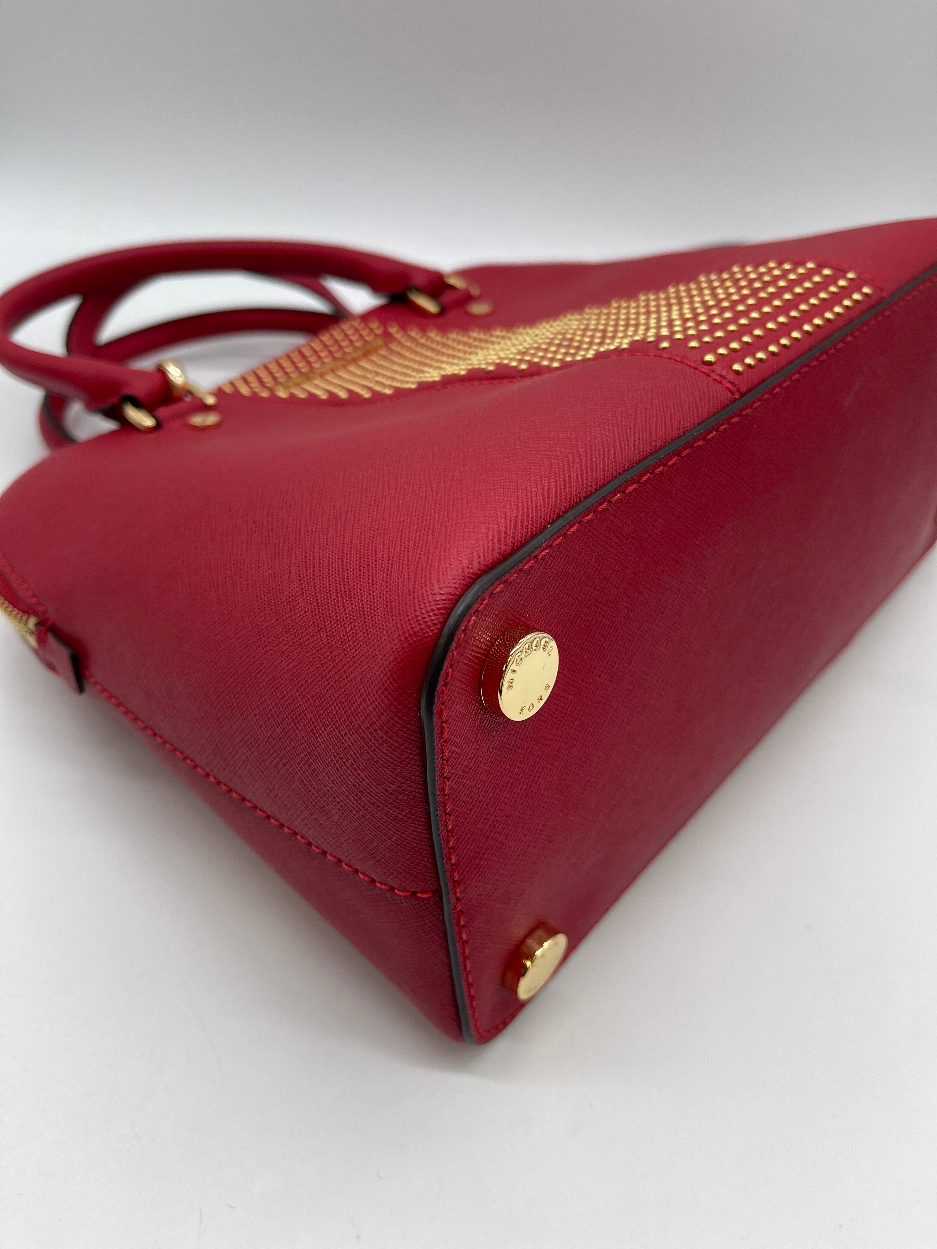 Crossbody Designer By Michael Kors. Size: Small