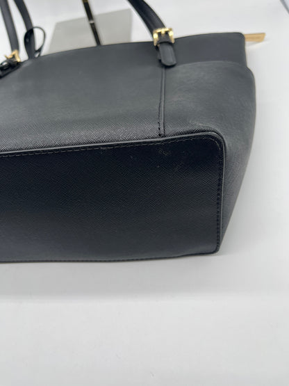 Handbag Designer By Michael Kors. Size: Medium