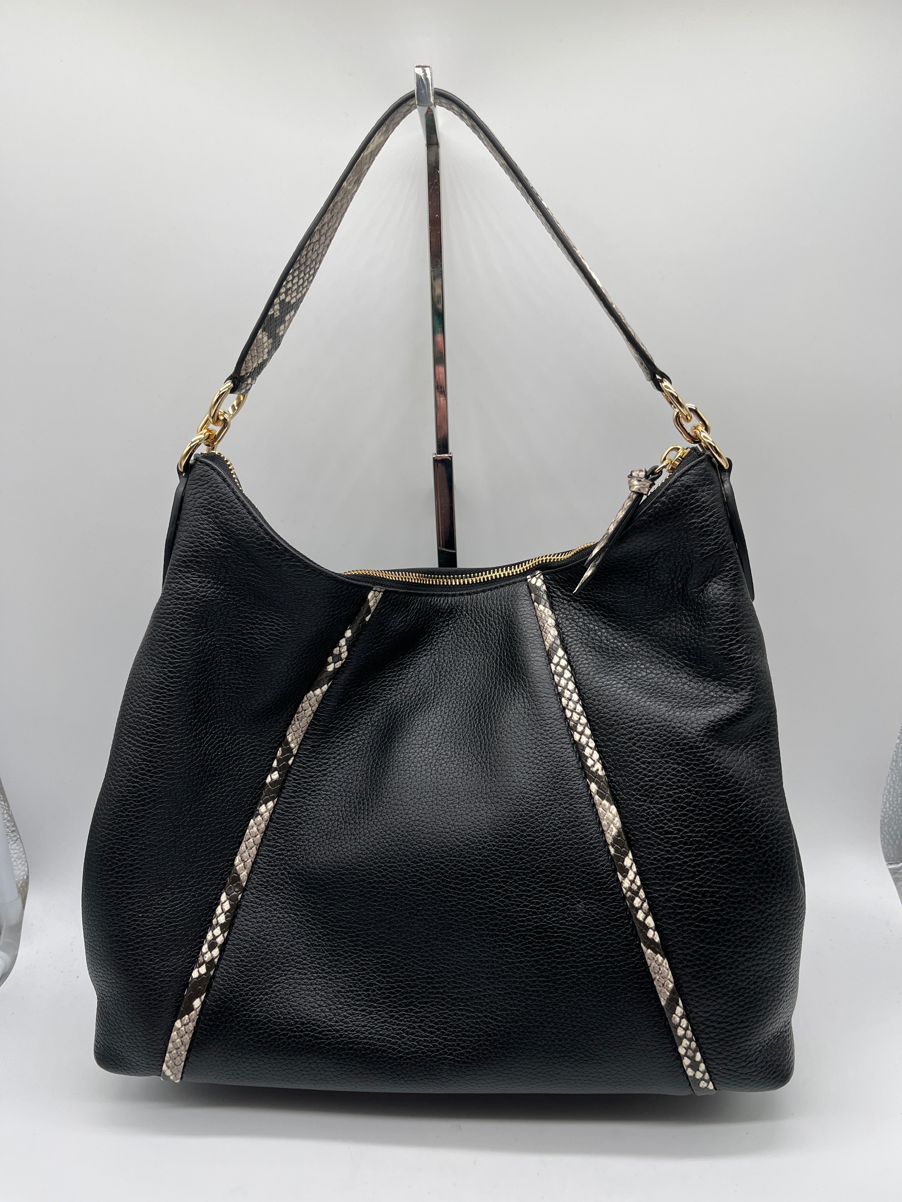 Handbag Designer Michael Kors. Size Large