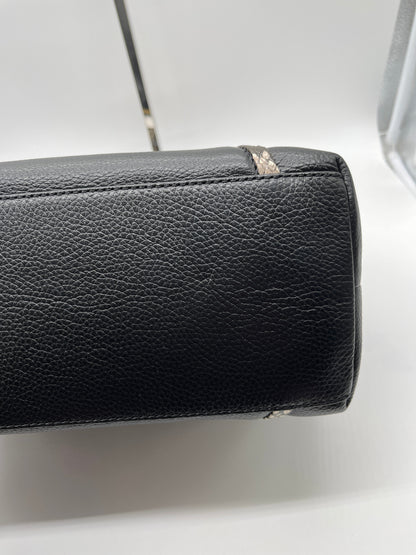 Handbag Designer Michael Kors. Size Large