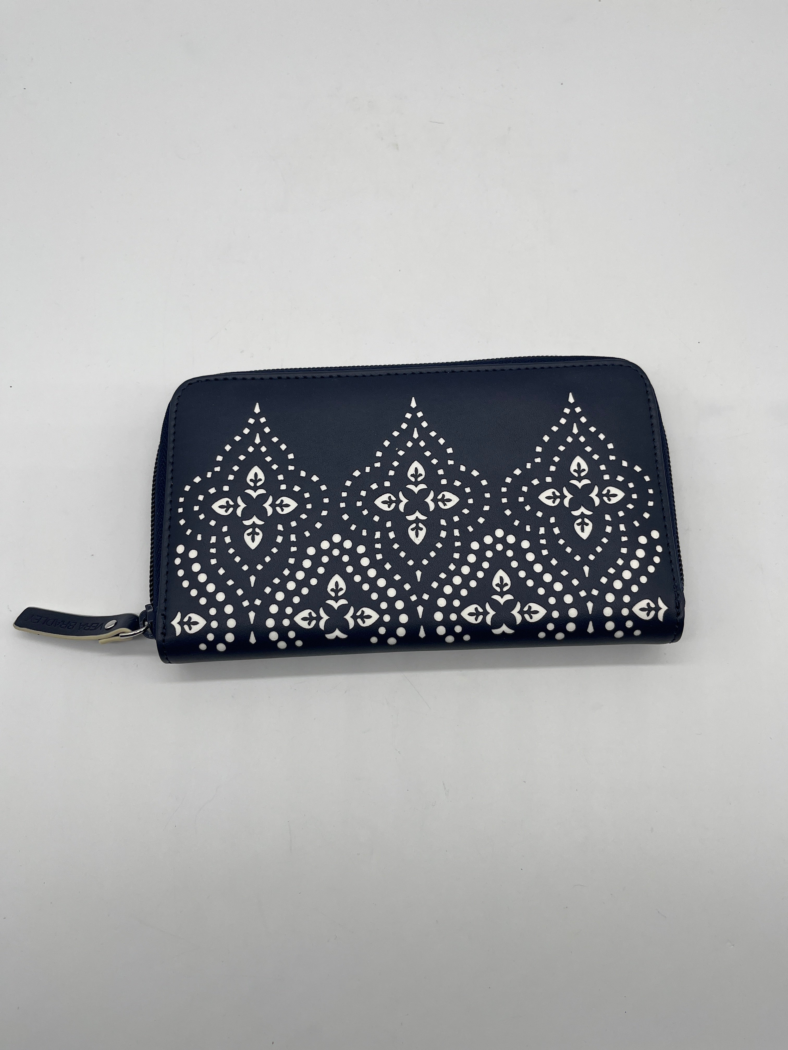Wallet By Vera Bradley. Size: Large