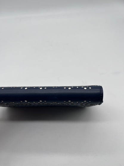 Wallet By Vera Bradley. Size: Large